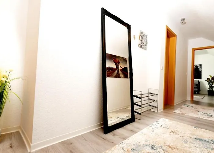 2,5-zimmer Inkl Arbeitsplatz, Wlan & Free Netflix, Amazon-free Parken Vollausgestattete Wohnung, 24h Check In Appartement *